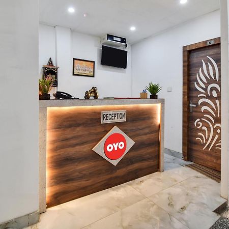Hotel O Golden King Guest House Yeni Delhi Dış mekan fotoğraf